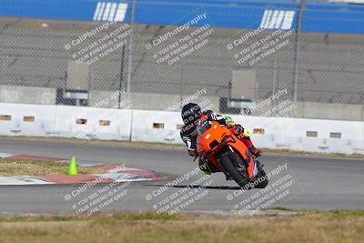 media/Nov-26-2022-Fastrack Riders (Sat) [[b001e85eef]]/Level 3/Session 3 Outside Turn 9/